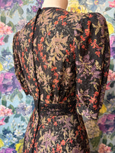 Load image into Gallery viewer, Jeff Banks Lace Tea Dress