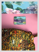 Load image into Gallery viewer, Silk Feather Motif Handbag
