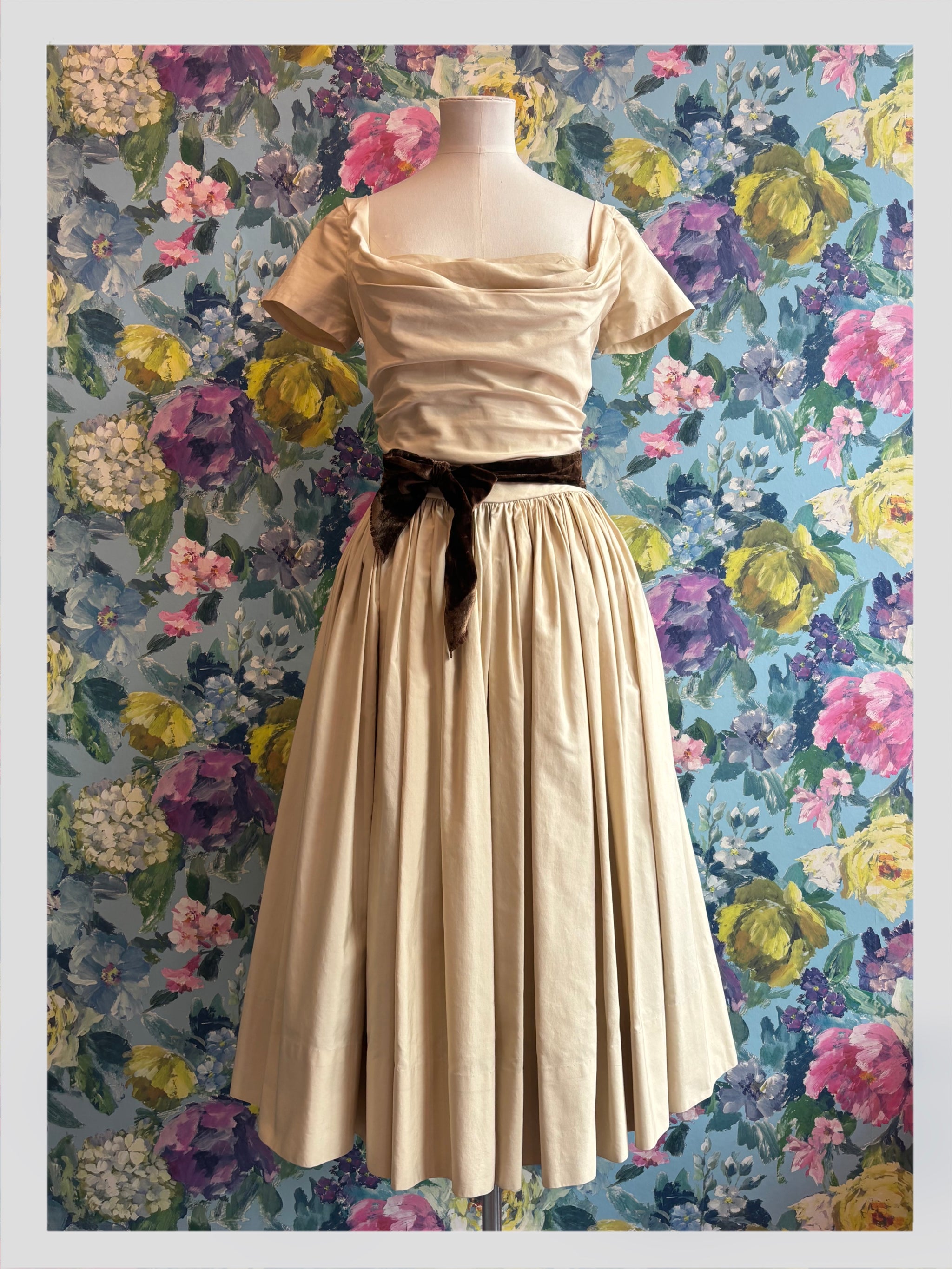 designer vintage dresses uk What Are the 10 Best Vintage-Inspired Occasion wear Brands in the UK? Timeless London
