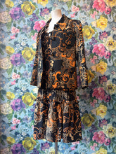 Load image into Gallery viewer, Valentino Runway Model Dress &amp; Jacket