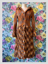 Load image into Gallery viewer, Ginger Wool Knitted Coat