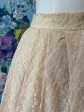 Load image into Gallery viewer, Buttercream Lace Ensemble