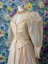 Load image into Gallery viewer, Buttercream Lace Ensemble