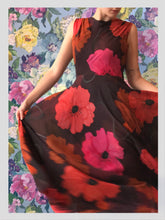 Load image into Gallery viewer, Hardy Amies Burning Poppies Gown